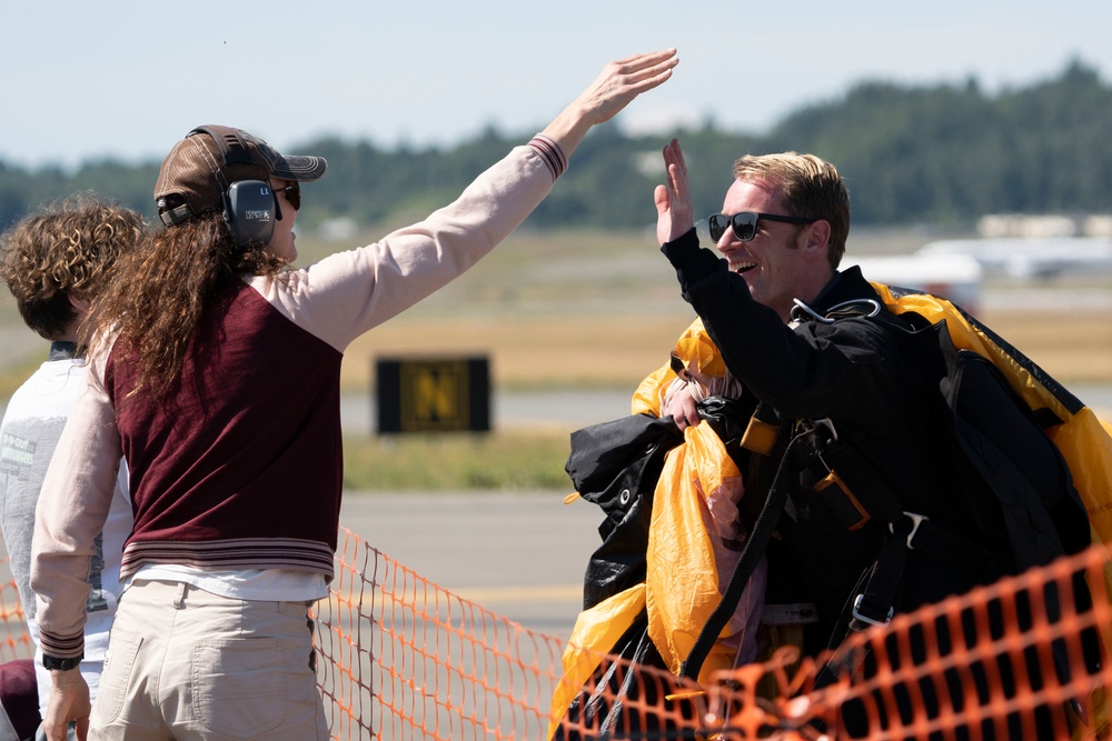 JBER’s Arctic Thunder Open House demonstrates Air Force and Army capabilities