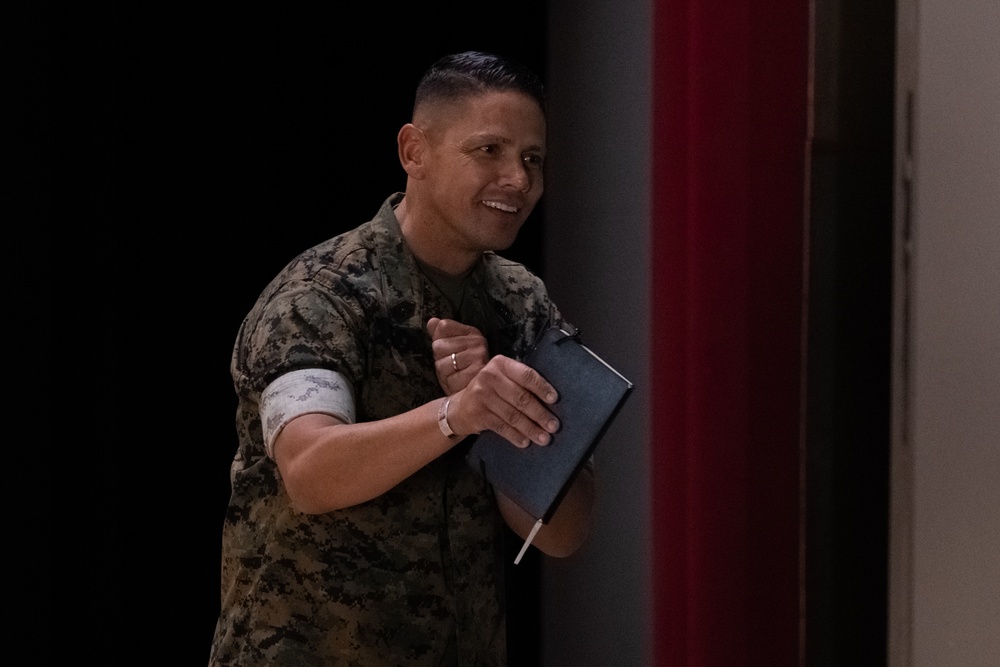 CMC and SMMC Visit MCRD San Diego