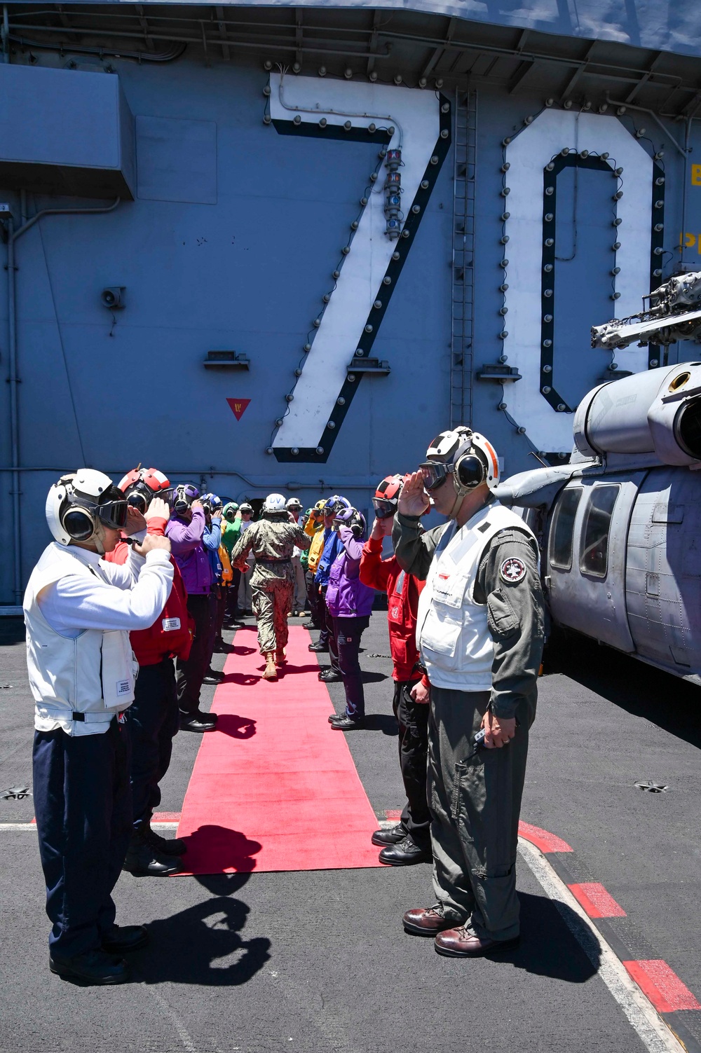 VADM Wade visits USS Carl Vinson during RIMPAC 2024