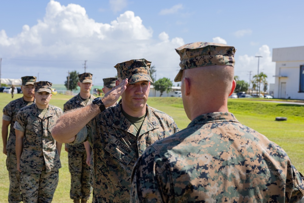 Gunnery Sgt. Ferguson receives Navy and Marine Corps Commendation Medal