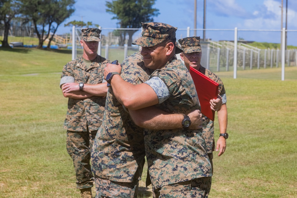 Gunnery Sgt. Ferguson receives Navy and Marine Corps Commendation Medal