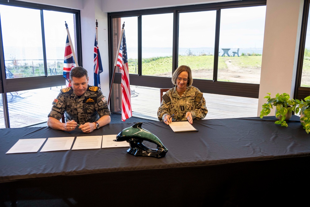 CNO Visits HMAS Stirling