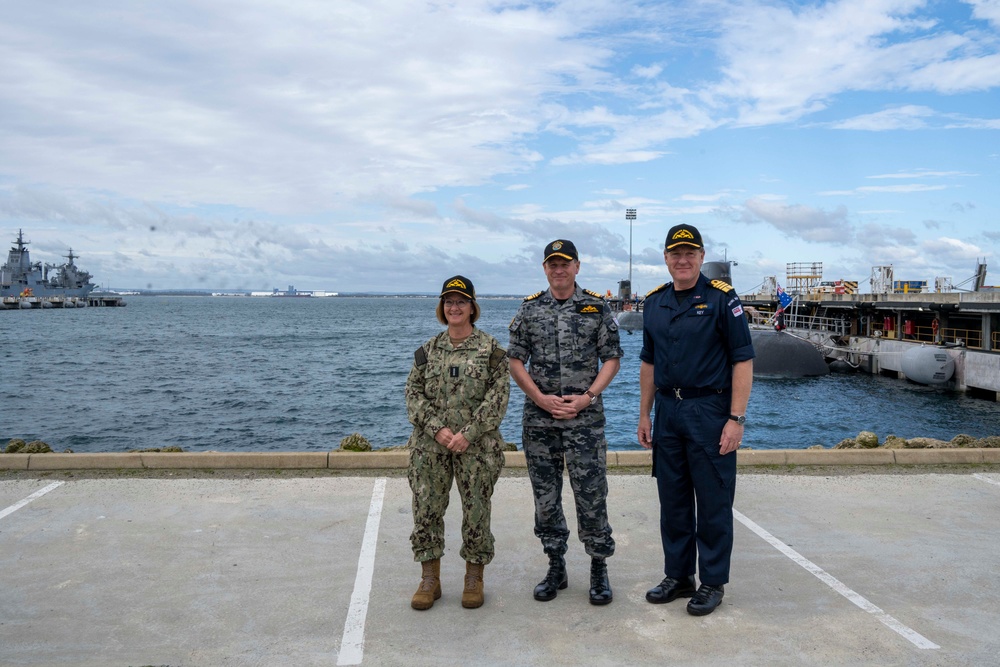 CNO Visits HMAS Stirling