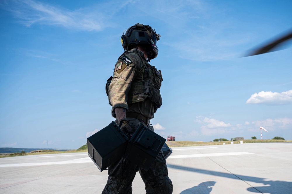 Jolly Vihar 24 Showcases U.S. &amp; Hungarian Interoperability