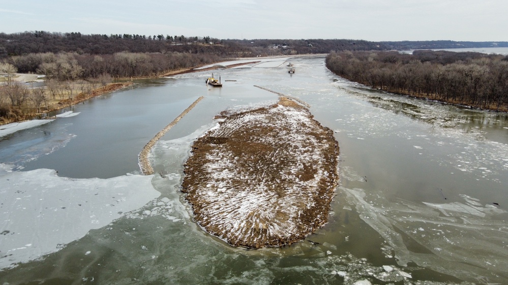 Island creation on the Mississippi River