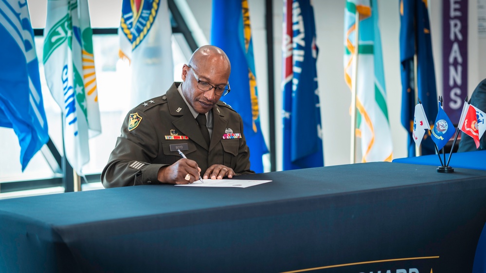 Illinois Army National Guard RRB and Metro PaYS Signing Ceremony