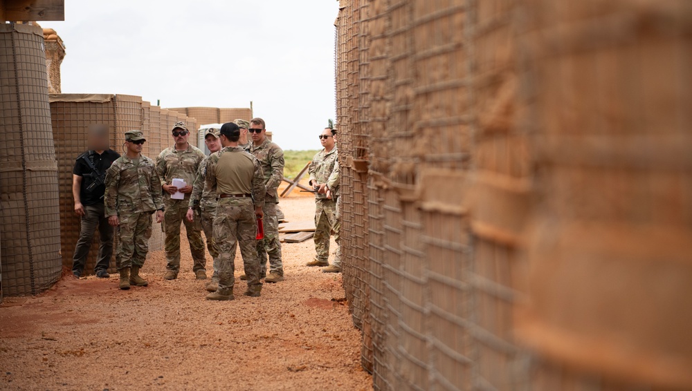 Maj. Gen. Cashman visits Kismayo, Somalia