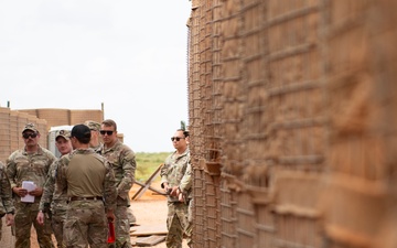 Maj. Gen. Cashman visits Kismayo, Somalia