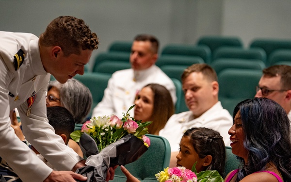 USS Kentucky Welcomes New Commanding Officer