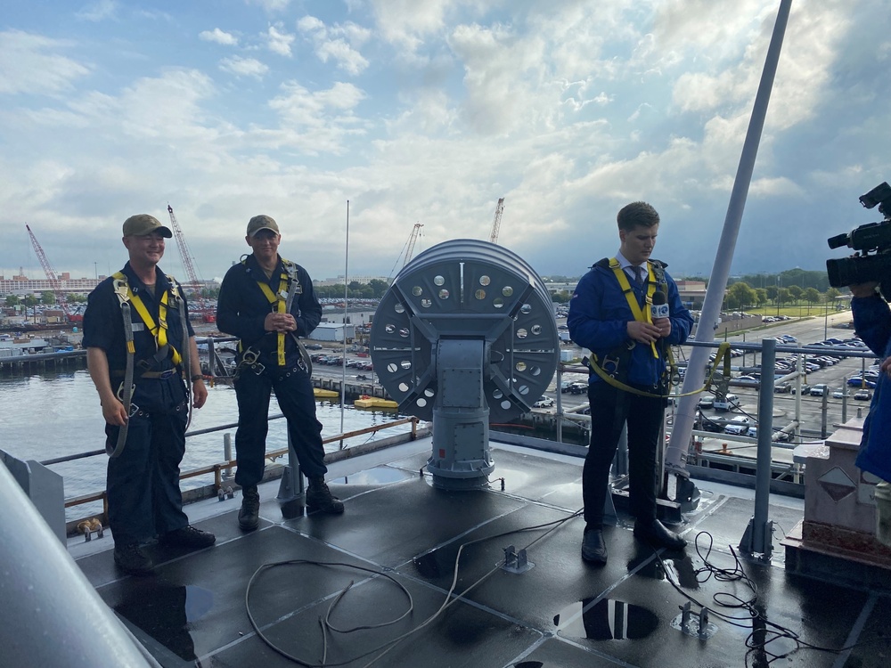 USS Leyte Gulf on Wavy's Navy Ship Salute