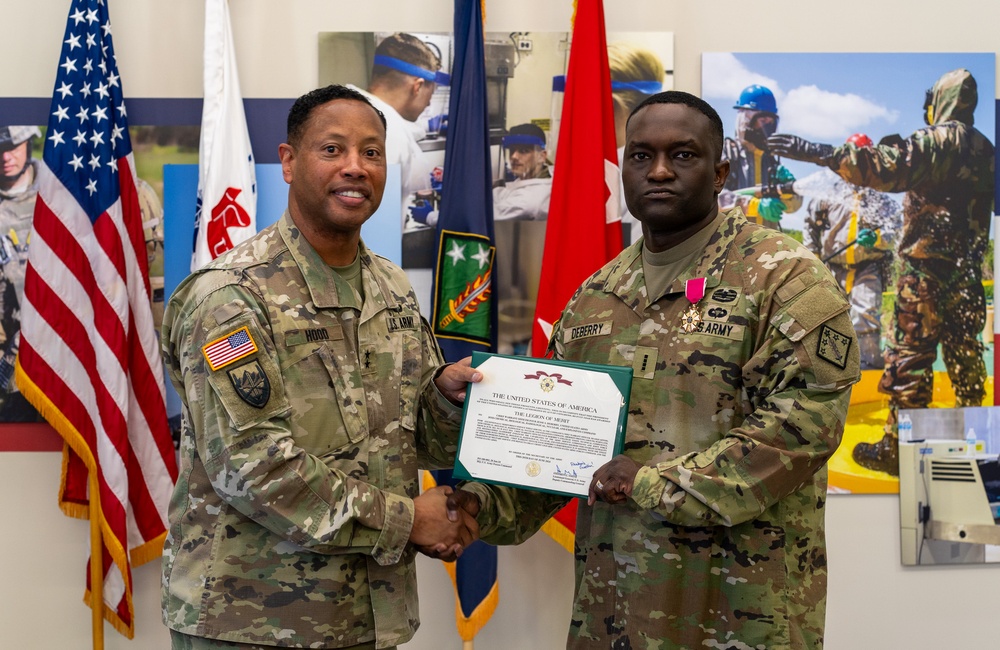 Premier CBRNE formation hosts first command chief warrant officer change of charter