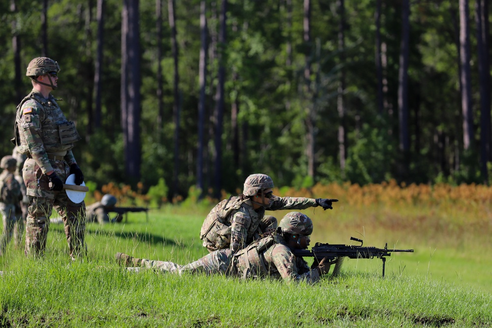 Sustainment Soldiers go to the Range