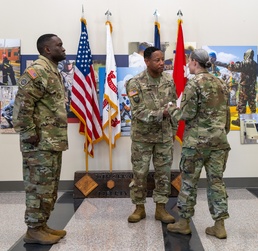 Premier CBRNE formation hosts first command chief warrant officer change of charter