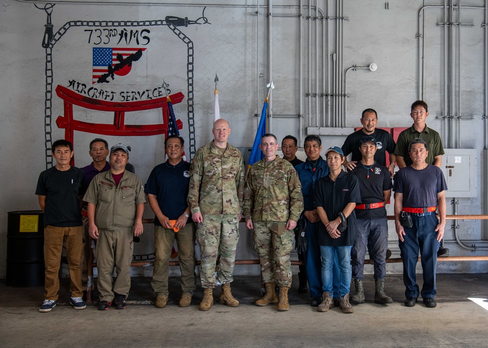 515 AMOW Command Team Tours AMS Units