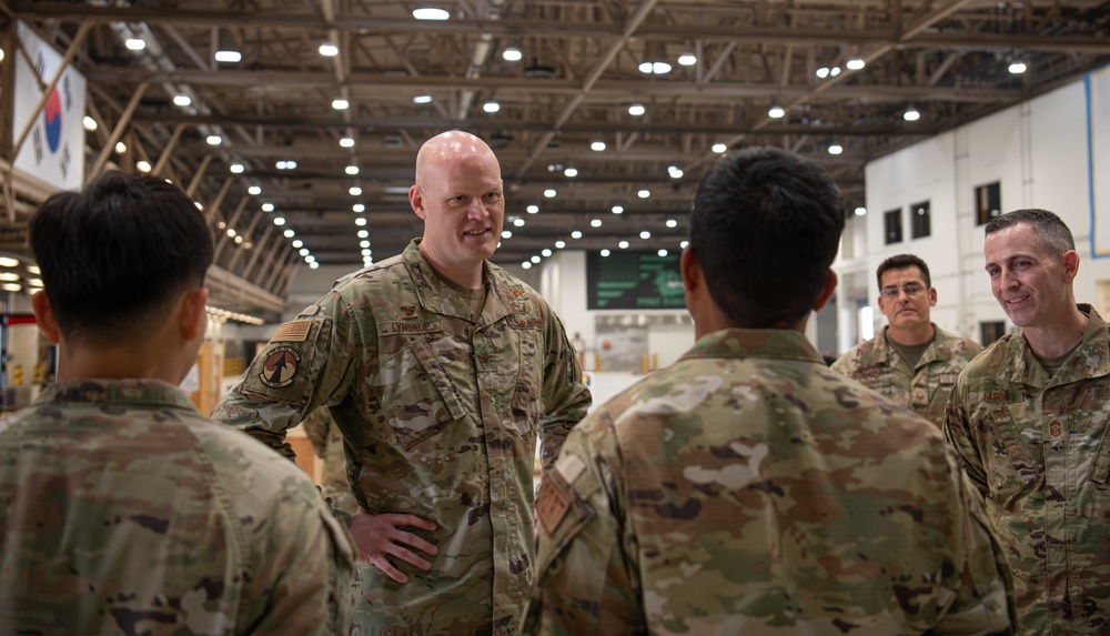 515 AMOW Command Team Tours AMS Units