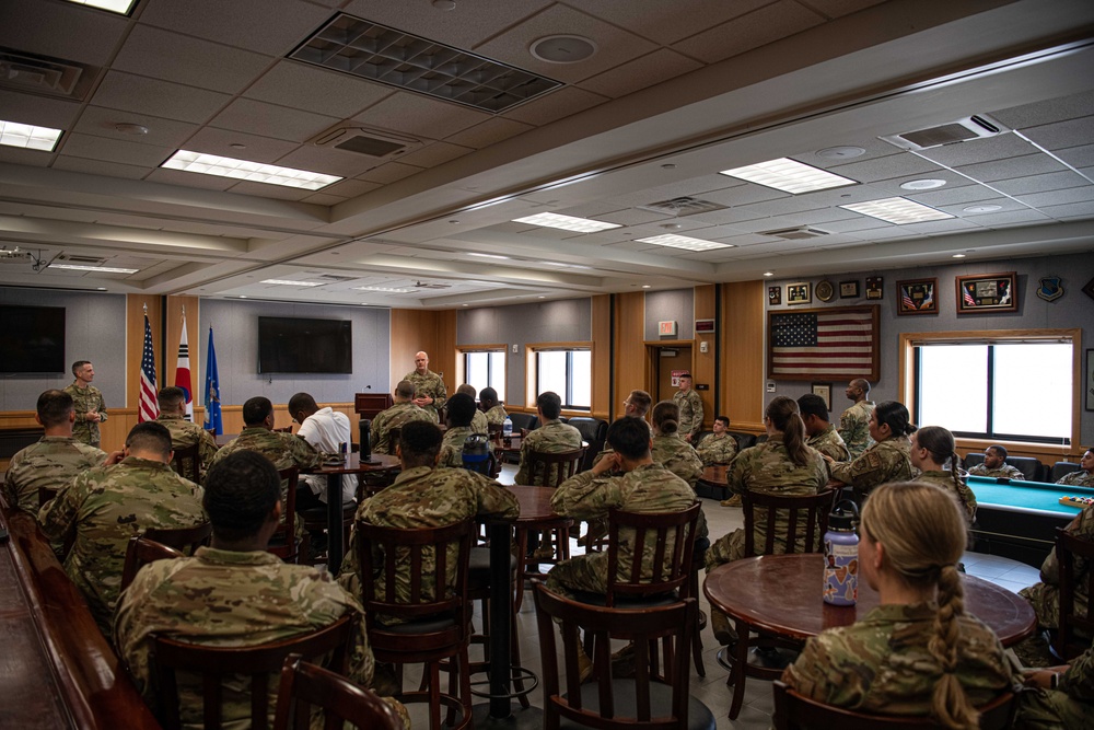 515 AMOW Command Team Tours AMS Units