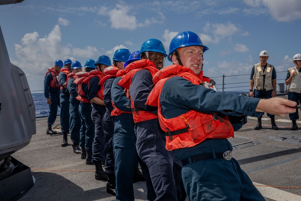 O’Kane conducts replenishment-at-sea with Washington Chambers