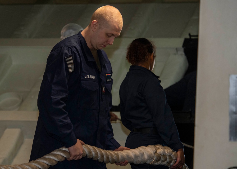 USS Ronald Reagan (CVN 76) arrives at San Diego