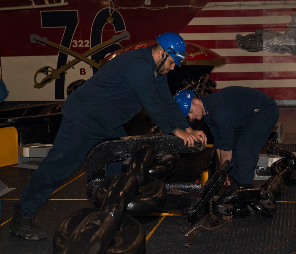 USS Ronald Reagan (CVN 76) arrives at San Diego