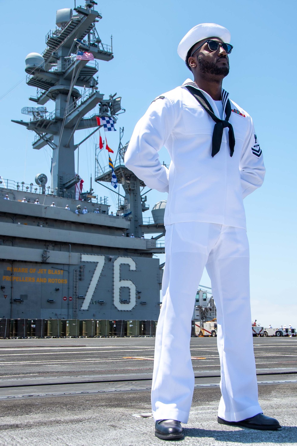 USS Ronald Reagan (CVN 76) arrives at San Diego