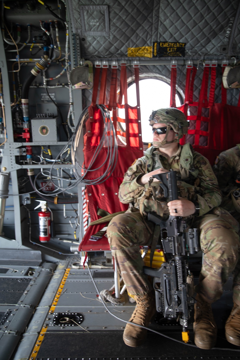 Iowa Soldier rides Chinook helicopter at XCTC