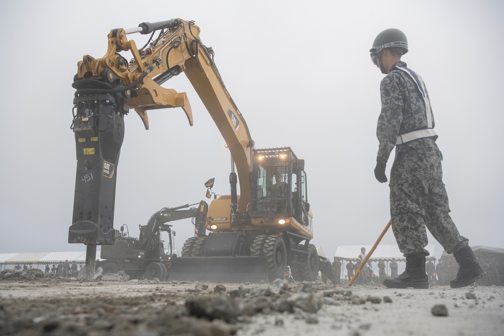 Misawa hosts Yokota’s bilateral Rapid Airfield Damage Repair exercise