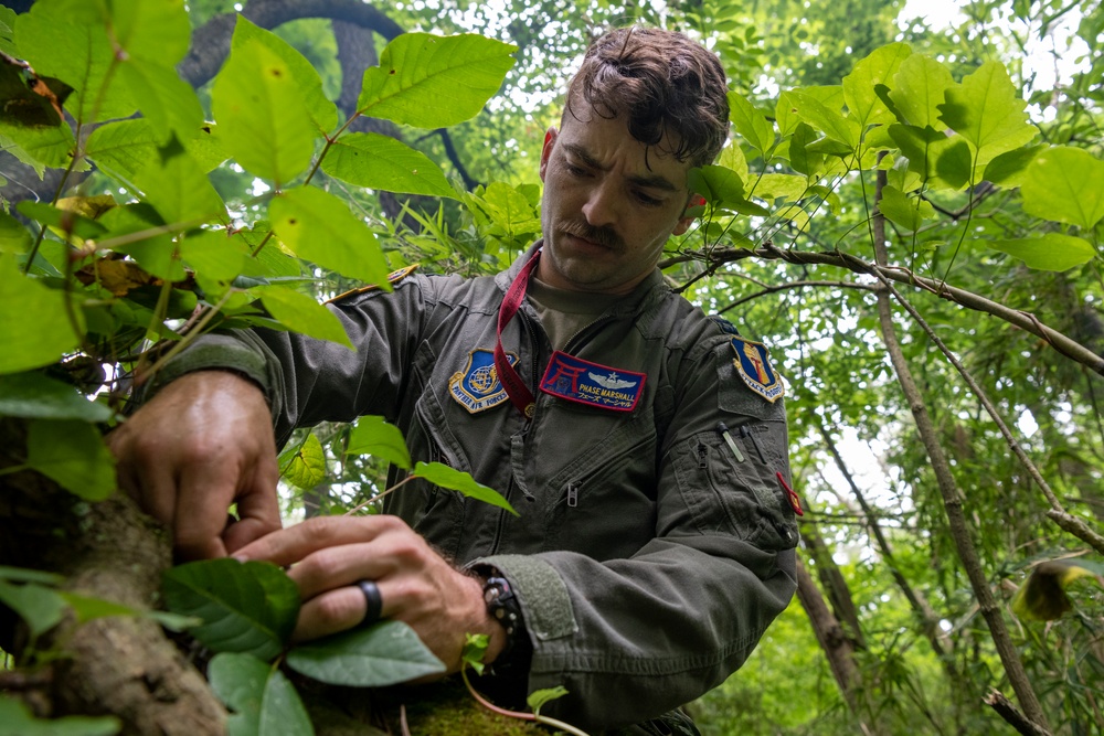 Misawa SERE Specialists lead Combat Survival Training Exercise