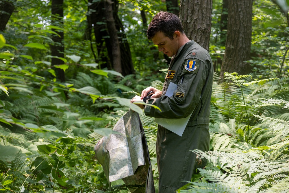 Misawa SERE Specialists lead Combat Survival Training Exercise