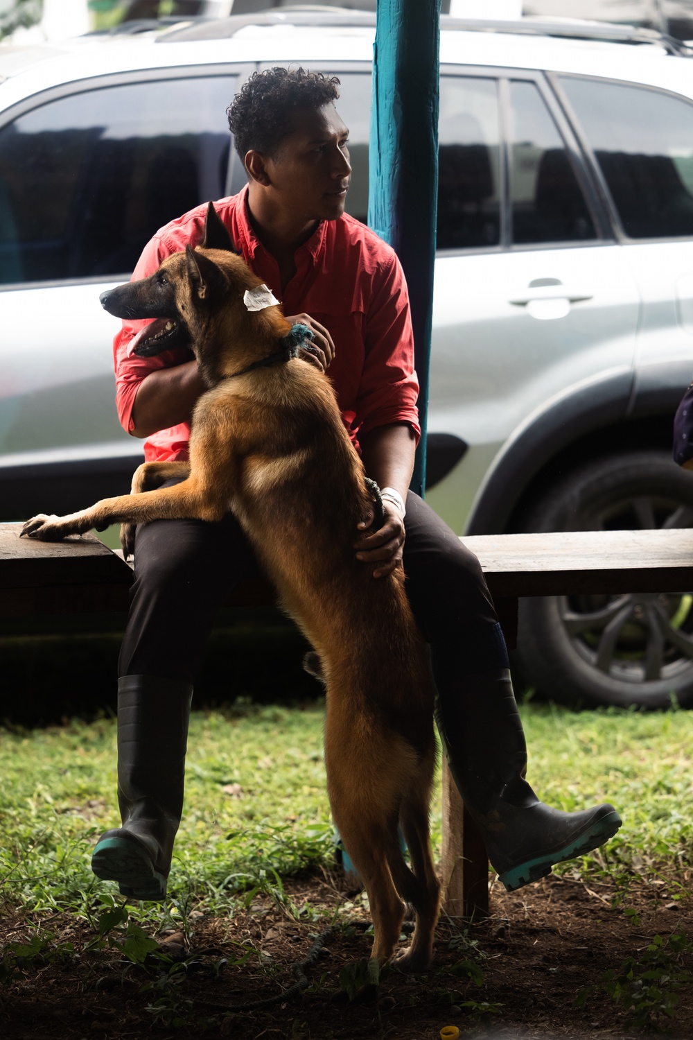 Continuing Promise 2024 personnel provide veterinary assistance in Cabécar, Costa Rica