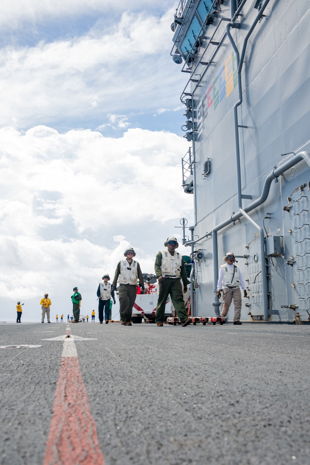 USS America (LHA 6) Conducts Flight Operations with the 31st Marine Expeditionary Unit (MEU)