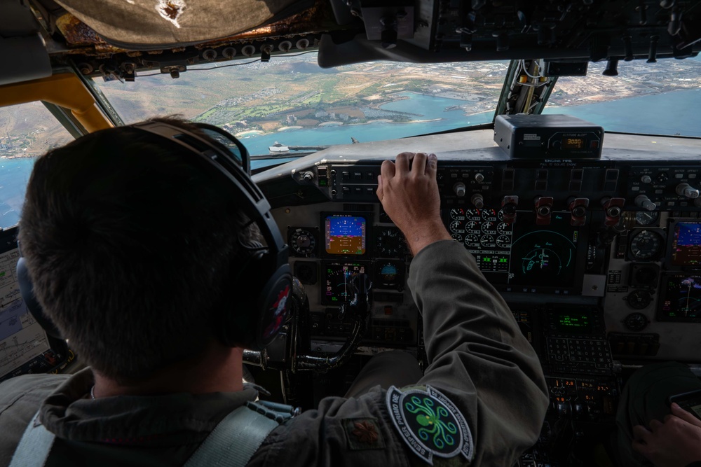 KC-135 refuels FA-18F during RIMPAC 2024