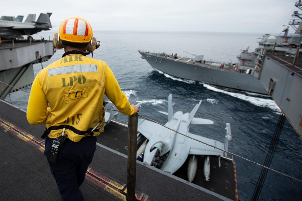 Abraham Lincoln conducts a fueling-at-sea with USS O’Kane