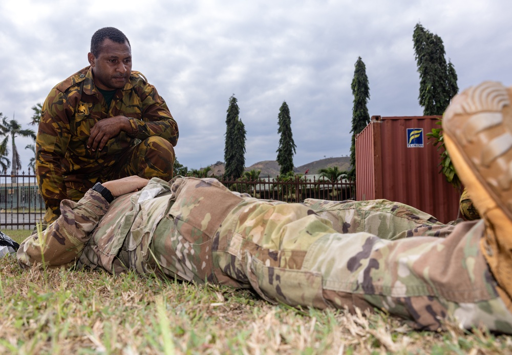 US Army medics train PNGDF on tactical combat casualty care