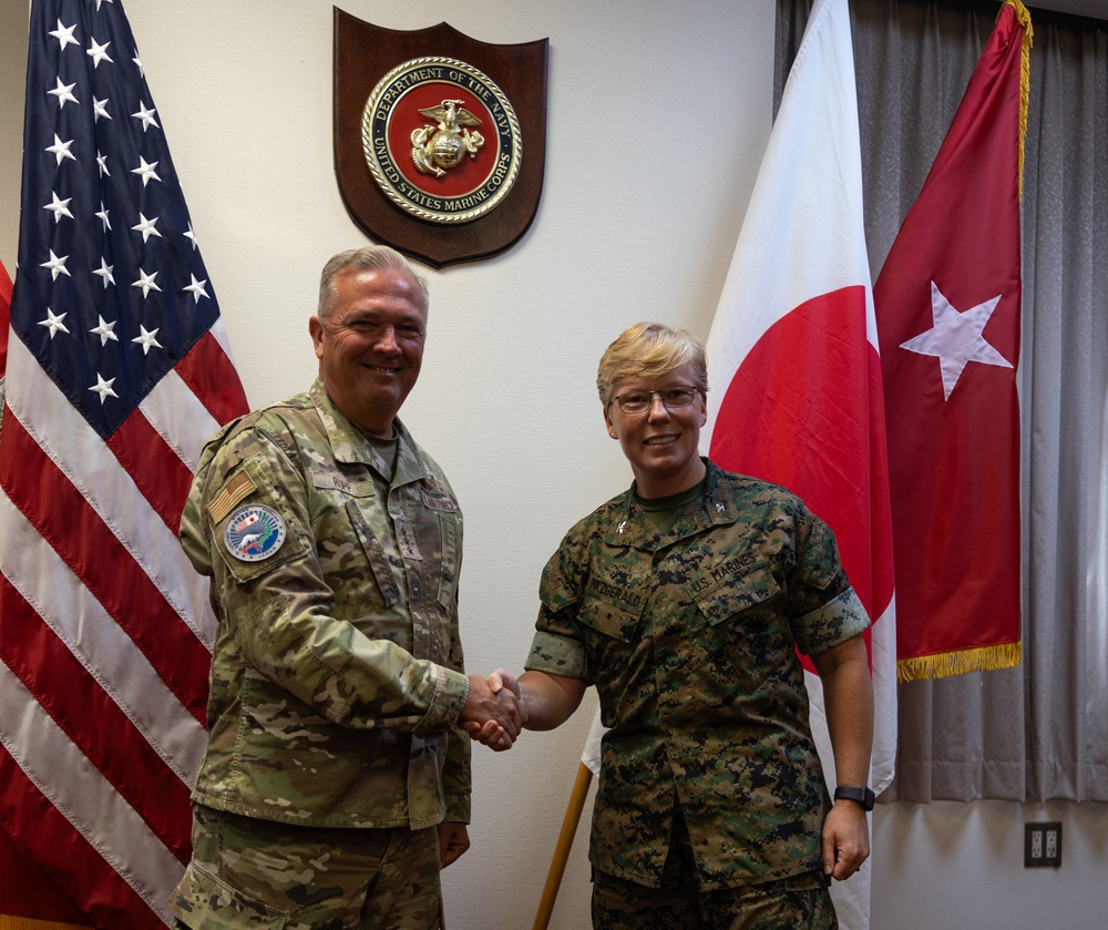 USFJ LtGen visits MCIPAC Deputy Commander Col Fitzgerald