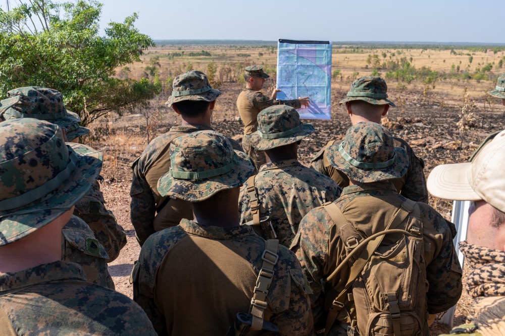 MRF-D 24.3 MAGTF commanding officer briefs situation update during Exercise Predator's Run 24