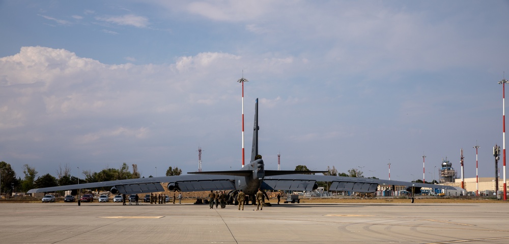 U.S. Air Force B-52H Stratofortress Arrive at MKAB