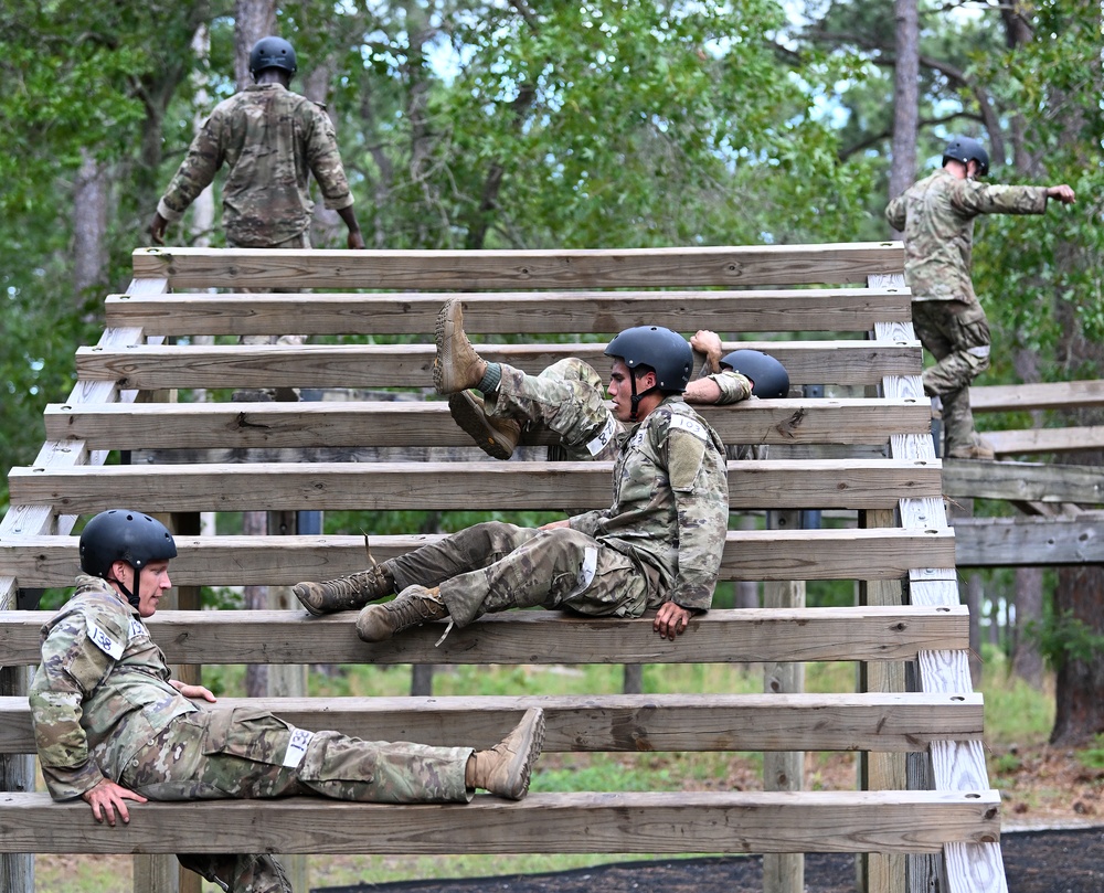 Special Forces Hopefulls Take on Obstacle Course During Assessment and Selection