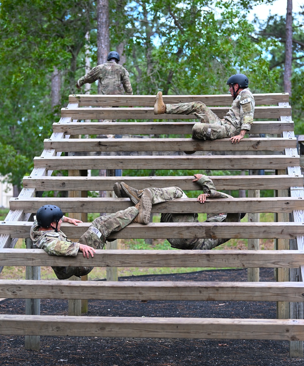 Special Forces Hopefulls Take on Obstacle Course During Assessment and Selection