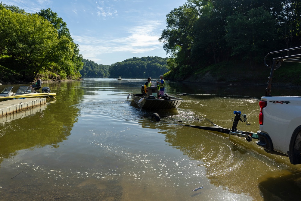 Pittsburgh District makes a splash with motorboat training