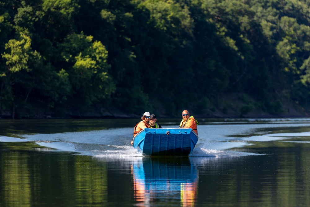 Pittsburgh District makes a splash with motorboat training