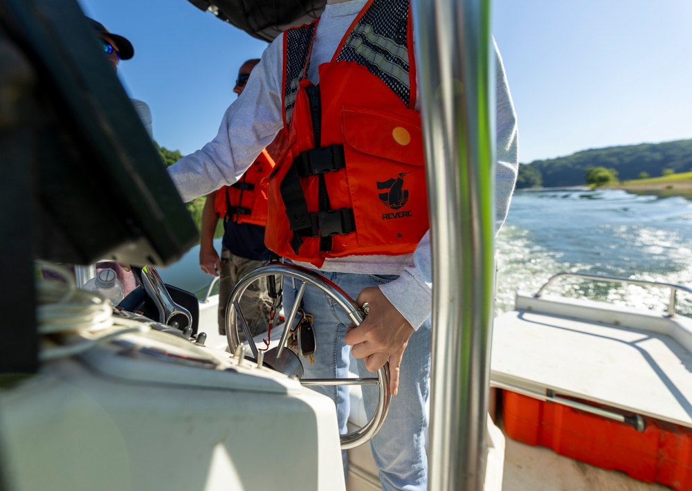 Pittsburgh District makes a splash with motorboat training