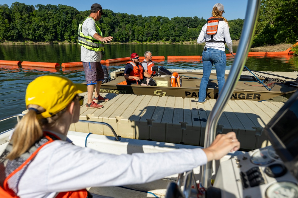 Pittsburgh District makes a splash with motorboat training