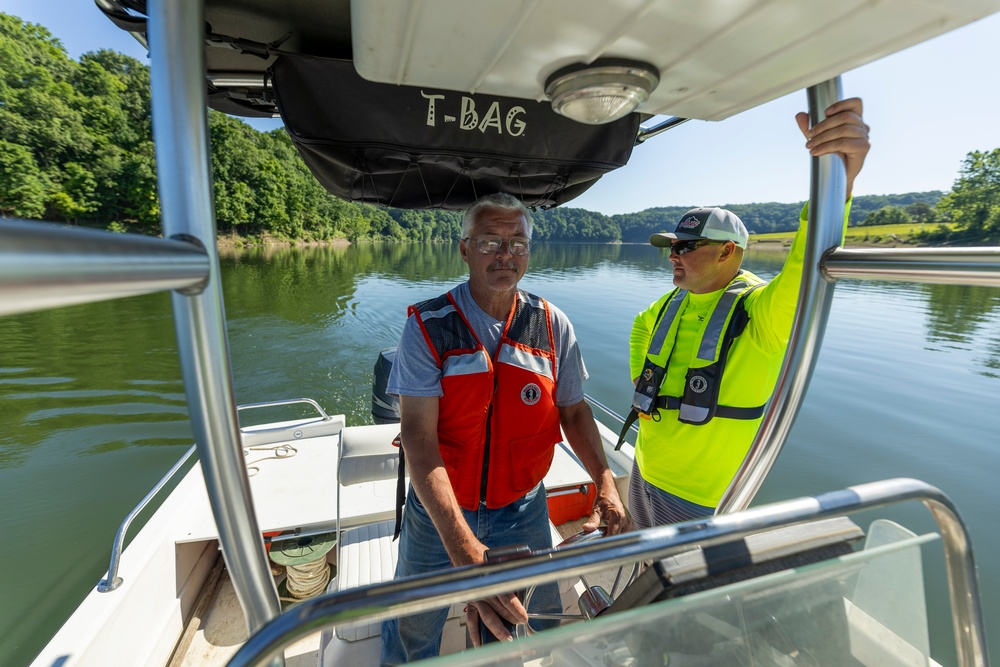 Pittsburgh District makes a splash with motorboat training