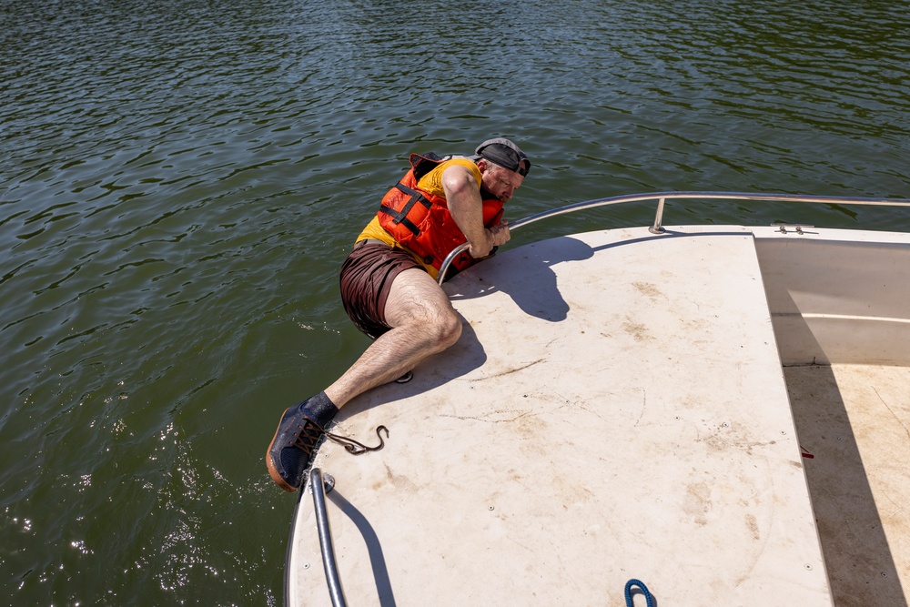 Pittsburgh District makes a splash with motorboat training