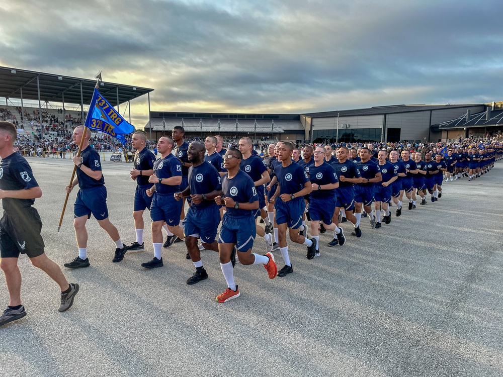 Flights 472-487 ; Department of the Air Force Basic Military Training Airman's Run