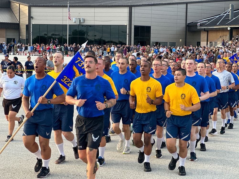 Flights 472-487 ; Department of the Air Force Basic Military Training Airman's Run