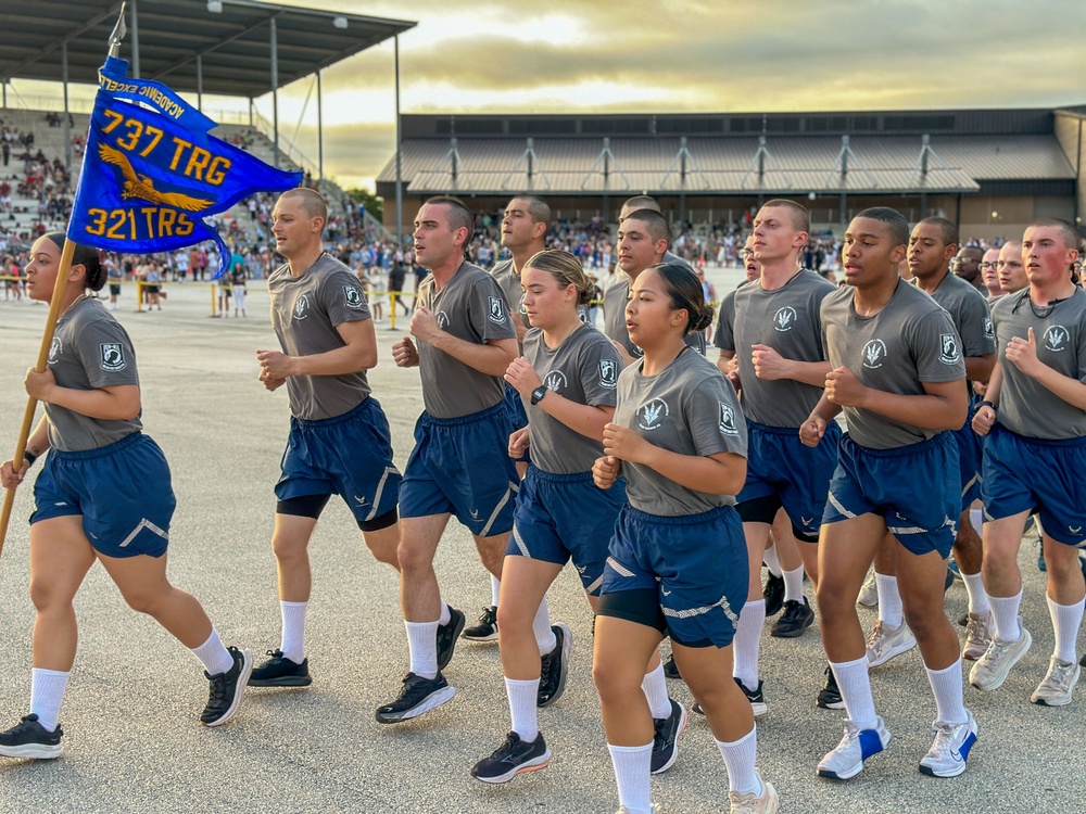 Flights 472-487 ; Department of the Air Force Basic Military Training Airman's Run