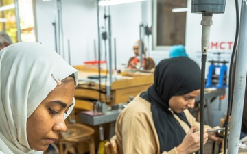 USAID partners with Egypt’s Azza Fahmy Foundation to empower local jewelers in Al Darb Al Ahmar.