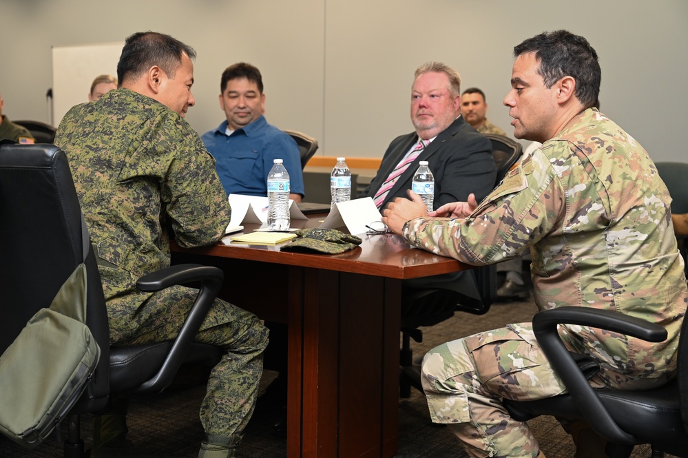 16th AF hosts Philippine Army’s inaugural visit