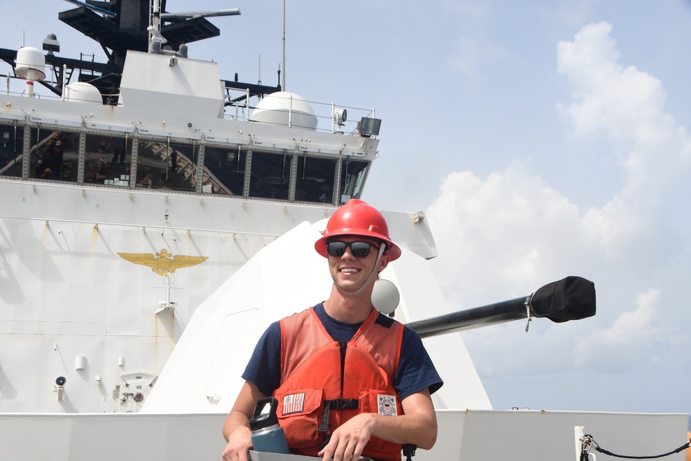 Coast Guard Cutter Stone transits toward Guantánamo Bay, Cuba